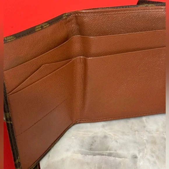 Louis Vuitton Elise Monogram Bifold Compact wallet - Picture 3 of 16